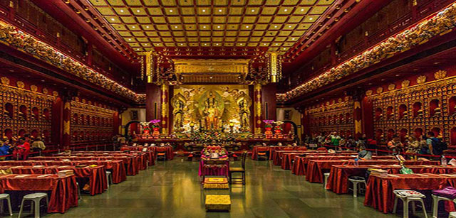 buddha-tooth-relic-temple-interior